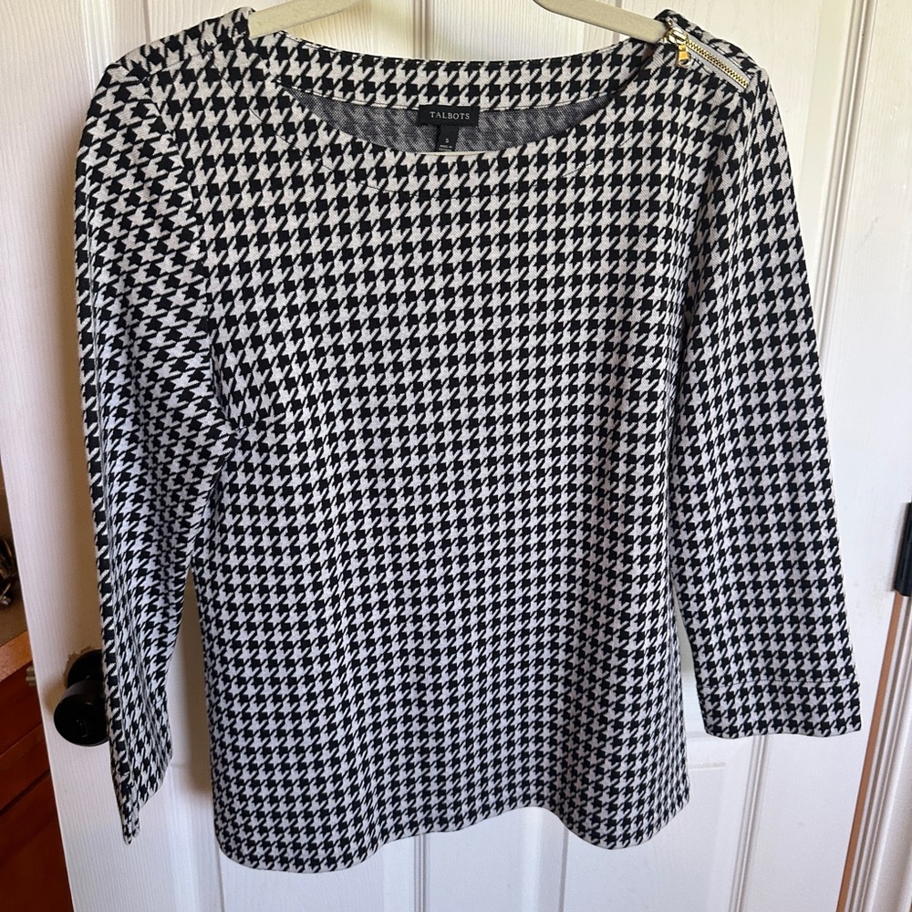 Talbots Black and White Fitted 3/4 Sleeve Blouse